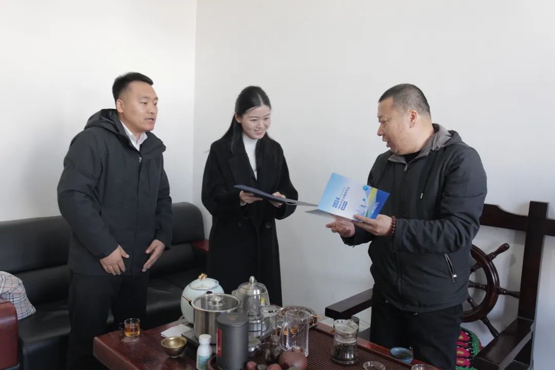 1758438993060005812.jpg 05.jpg